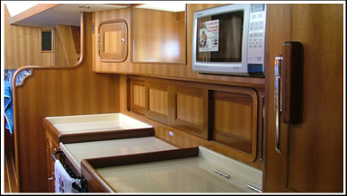 Yacht Hull 106 - Tayana 58. Due for completion January / February 2008